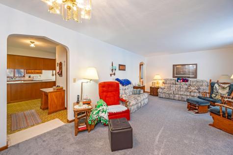 206 N 1st Avenue E Truman MN 56088