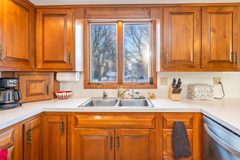 206 N 1st Avenue E Truman MN 56088