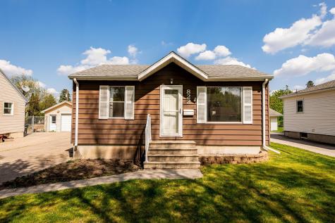822 16th Street N Moorhead MN 56560