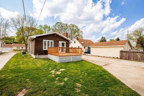 822 16th Street N Moorhead MN 56560