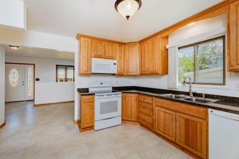 822 16th Street N Moorhead MN 56560