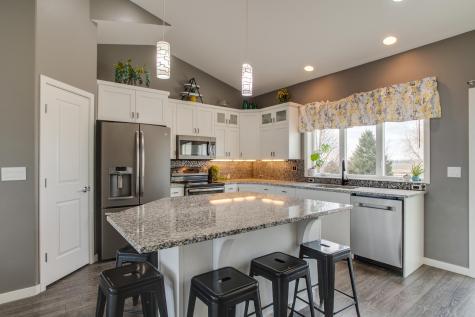 657 Westminster Drive Moorhead MN 56560