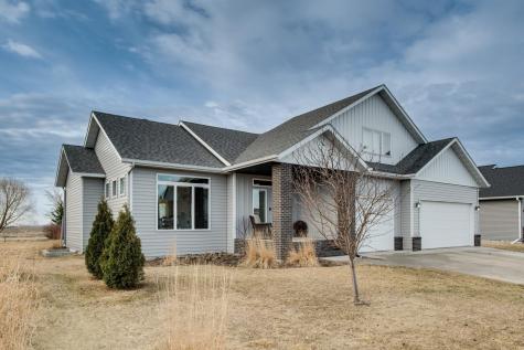 657 Westminster Drive Moorhead MN 56560