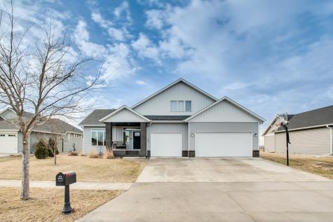 657 Westminster Drive Moorhead MN 56560