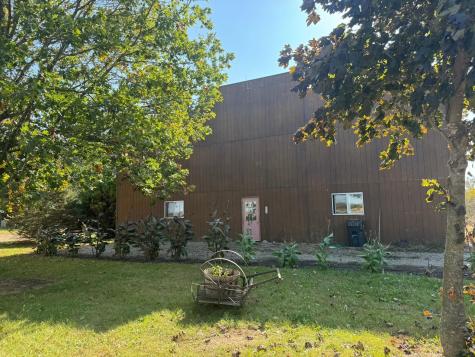 29633 390th Street Le Sueur MN 56058