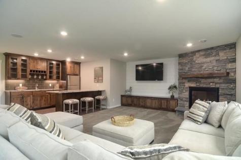907 Fox Road Lino Lakes MN 55014