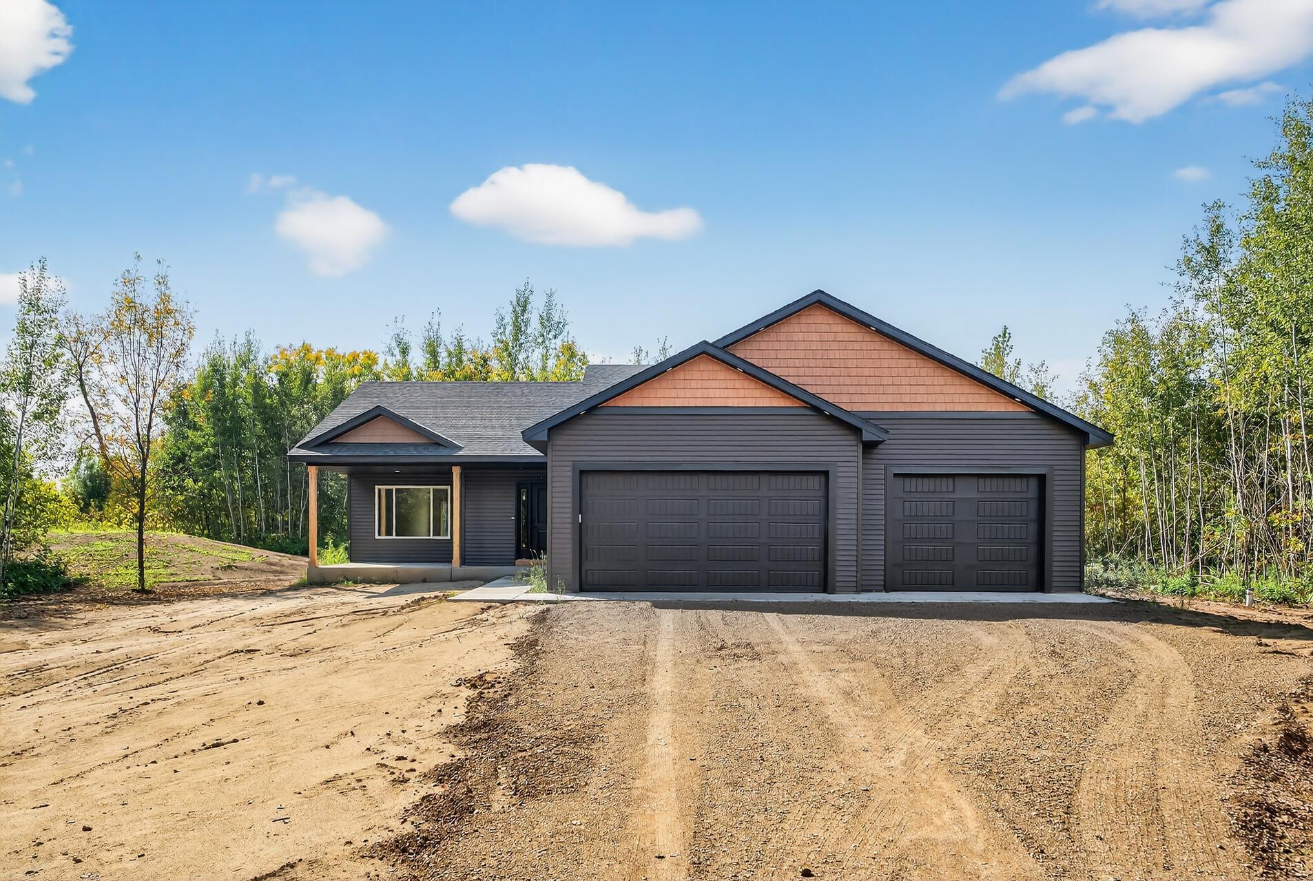 L7 B2 138th Street Princeton MN 55371