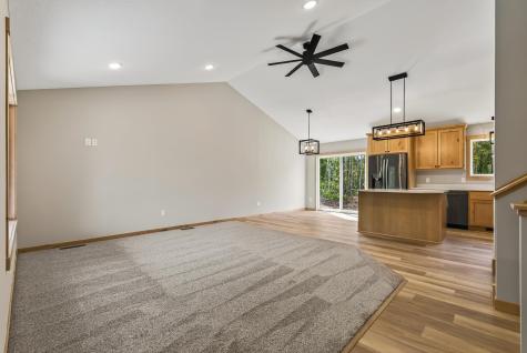 L7 B2 138th Street Princeton MN 55371