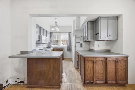 512 10th Street N Moorhead MN 56560