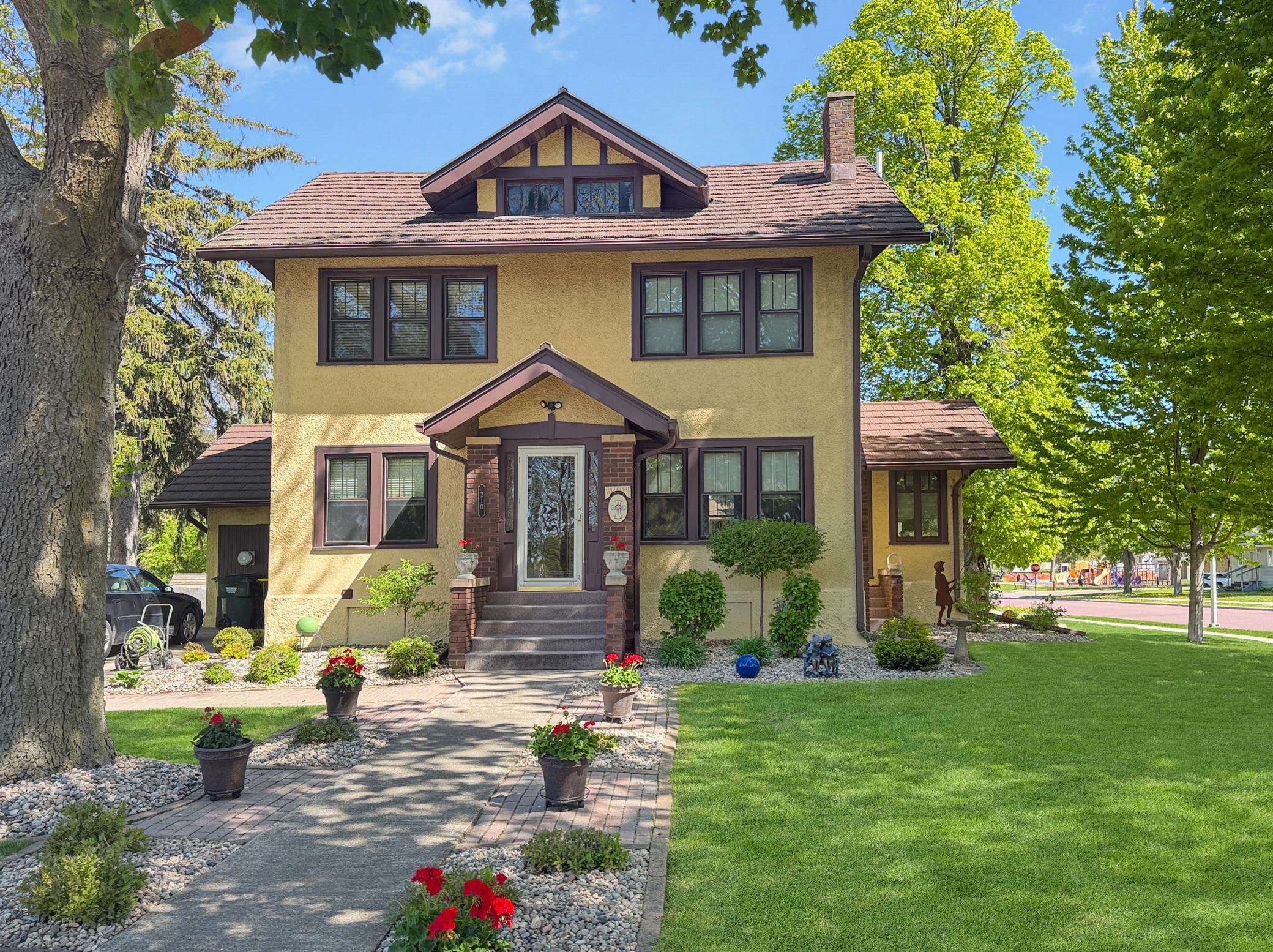 210 E Ciro Street Truman MN 56088