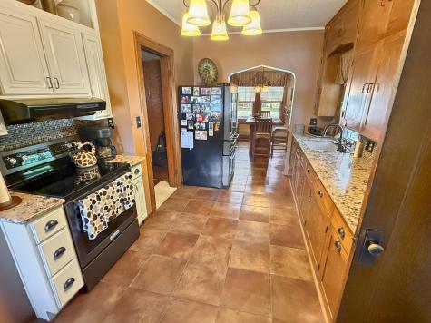 210 E Ciro Street Truman MN 56088