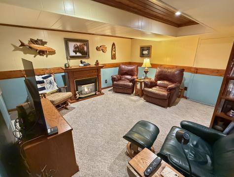 210 E Ciro Street Truman MN 56088