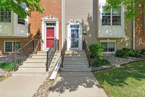 1773 Grove Drive Shakopee MN 55379