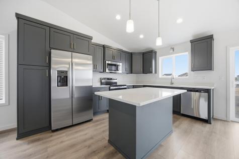 2414 38th Avenue S Moorhead MN 56560