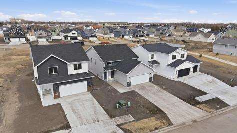 2414 38th Avenue S Moorhead MN 56560