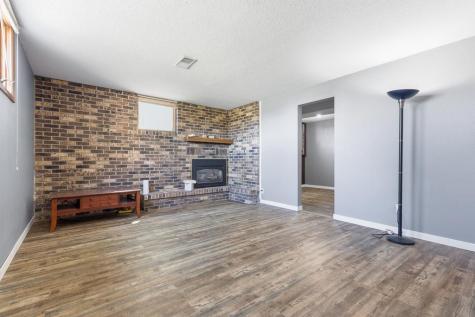 400 E Southview Drive Marshall MN 56258