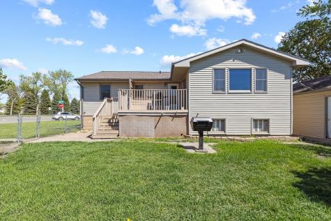 400 E Southview Drive Marshall MN 56258