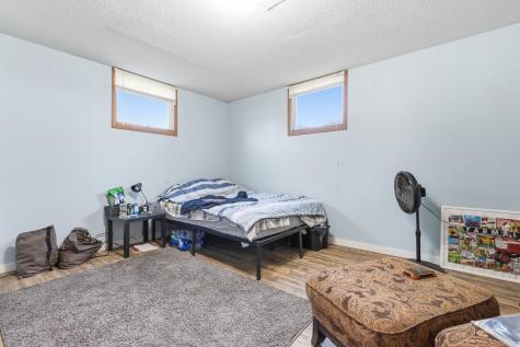 400 E Southview Drive Marshall MN 56258
