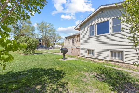 400 E Southview Drive Marshall MN 56258