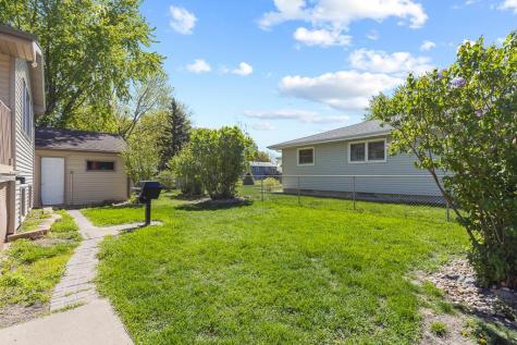 400 E Southview Drive Marshall MN 56258