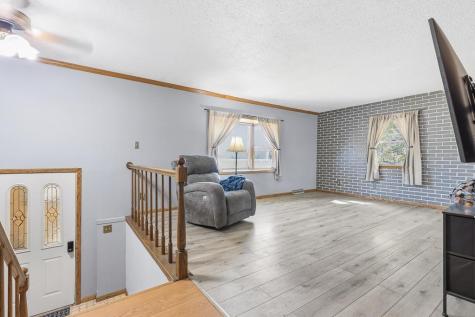 400 E Southview Drive Marshall MN 56258