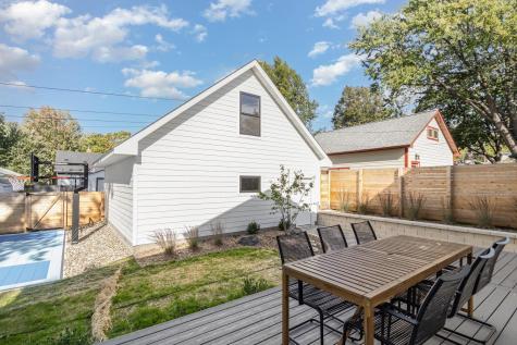 31X Stonebridge Boulevard Saint Paul MN 55105