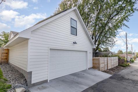 31X Stonebridge Boulevard Saint Paul MN 55105