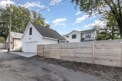 31X Stonebridge Boulevard Saint Paul MN 55105
