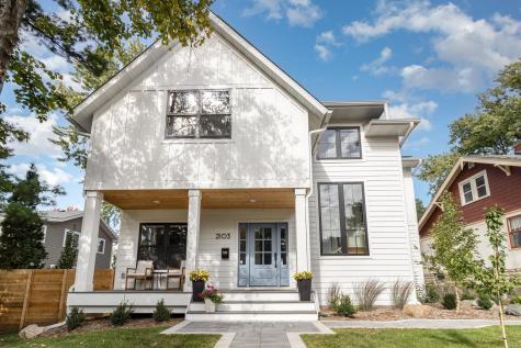 31X Stonebridge Boulevard Saint Paul MN 55105