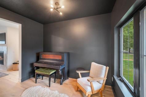 31X Stonebridge Boulevard Saint Paul MN 55105