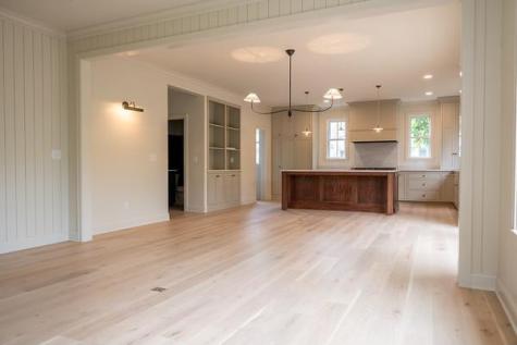 31X Stonebridge Boulevard Saint Paul MN 55105