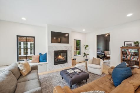 31X Stonebridge Boulevard Saint Paul MN 55105