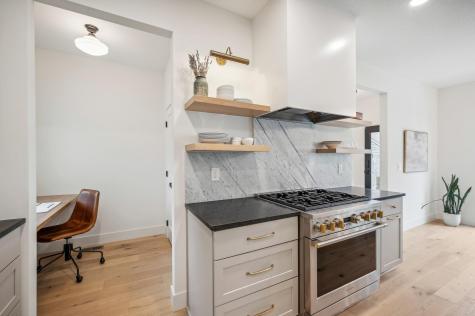 31X Stonebridge Boulevard Saint Paul MN 55105