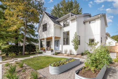 31X Stonebridge Boulevard Saint Paul MN 55105