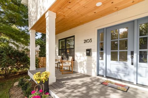 31X Stonebridge Boulevard Saint Paul MN 55105