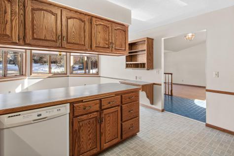 11010 40th Place N Plymouth MN 55441