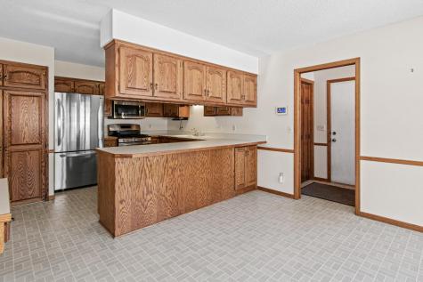 11010 40th Place N Plymouth MN 55441