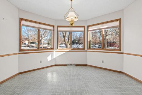 11010 40th Place N Plymouth MN 55441