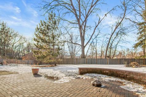 11010 40th Place N Plymouth MN 55441