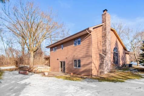 11010 40th Place N Plymouth MN 55441