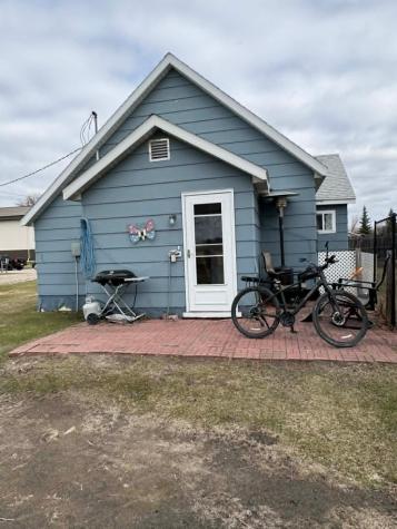 204 5th Street E Lancaster MN 56735