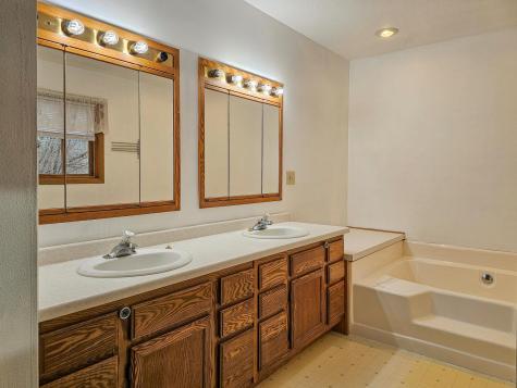 51872 Co Highway 53 Perham MN 56573