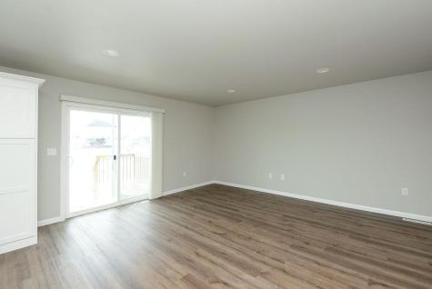 307 7th Street E Horace ND 58047