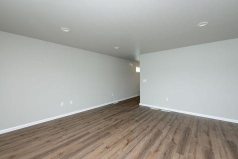 307 7th Street E Horace ND 58047