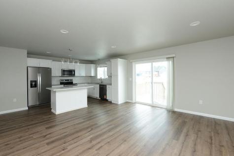 307 7th Street E Horace ND 58047