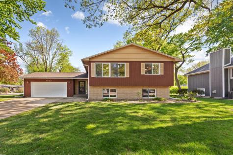 1813 Marie Lane North Mankato MN 56003