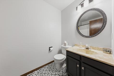 1813 Marie Lane North Mankato MN 56003