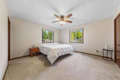 1813 Marie Lane North Mankato MN 56003