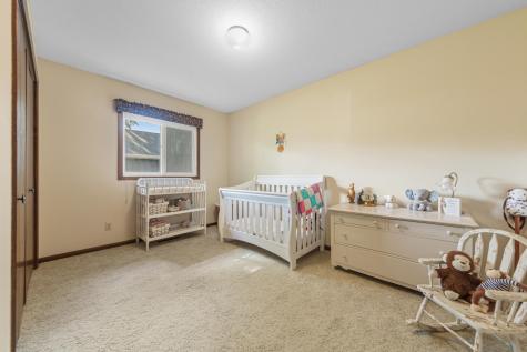 1813 Marie Lane North Mankato MN 56003
