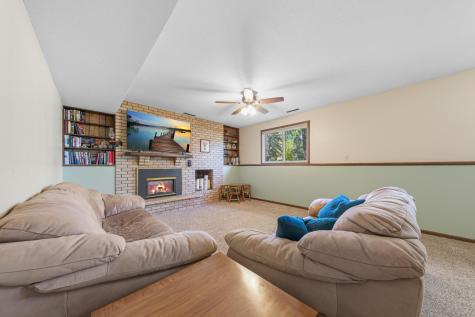 1813 Marie Lane North Mankato MN 56003